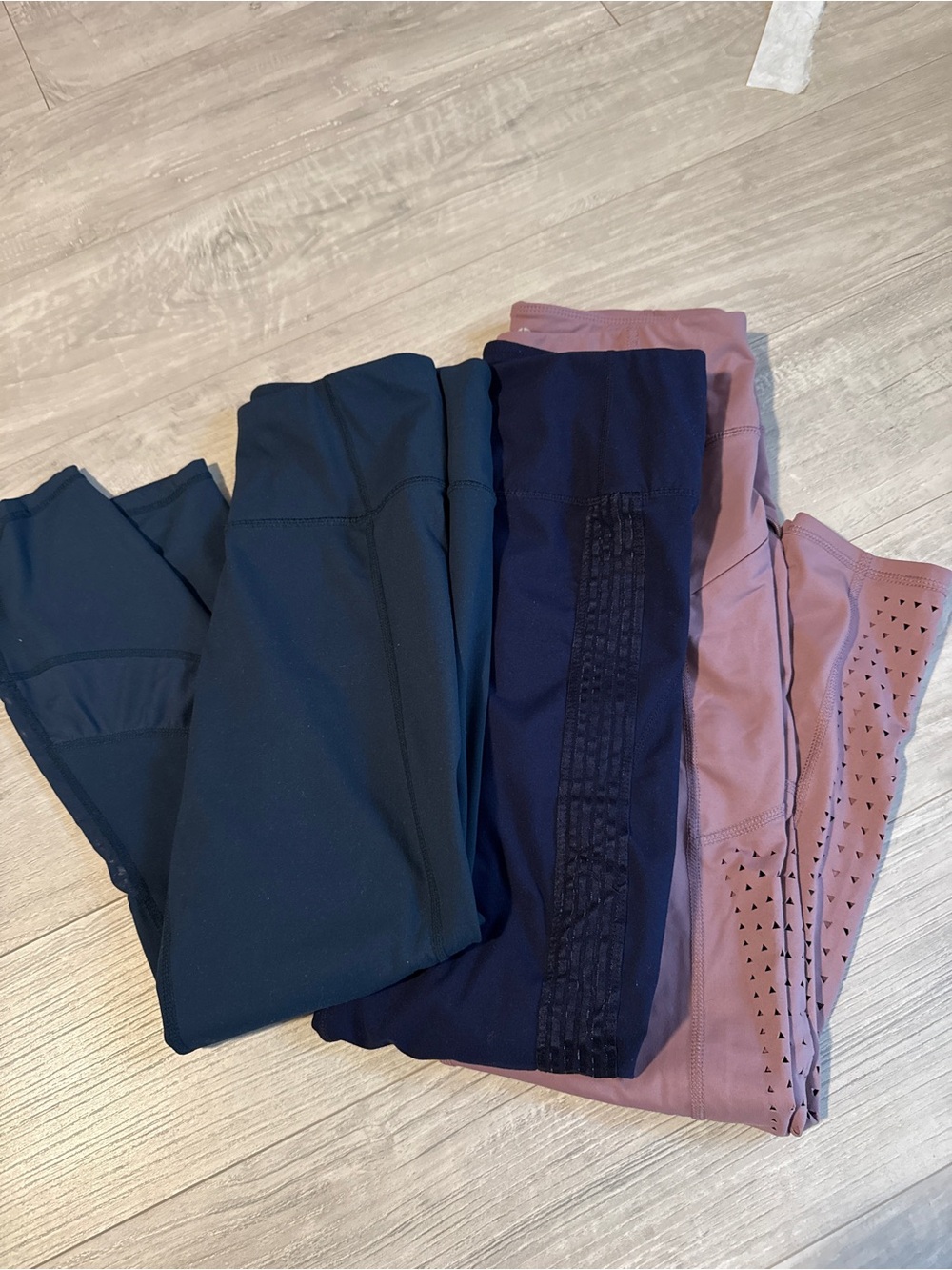 90 Degree women’s legging bundle MEDIUM